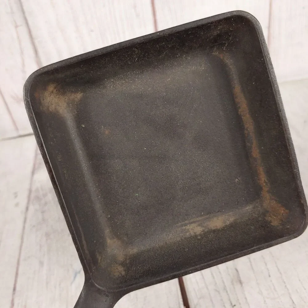 VINTAGE Griswold #129 Cast Iron Egg Skillet Pan Square - USED Unseasoned VTG